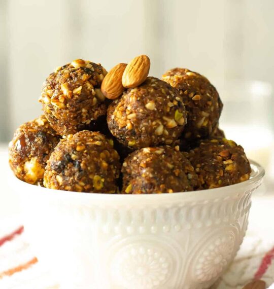 dry-fruit-laddu-recipe-1